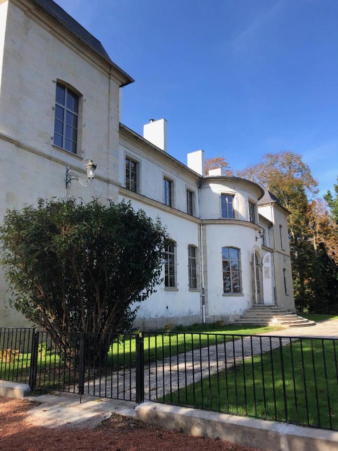 Chateau De Charmeil- Vichy Chambres D'Hotes Exterior photo